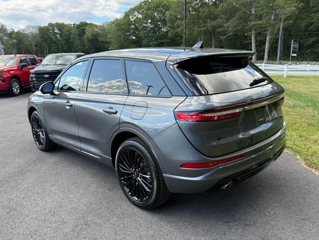 2023 Lincoln Corsair Standard photo 4