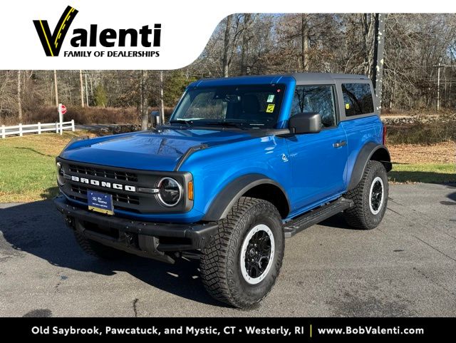 2024 Ford Bronco 2-Door Black Diamond's photo