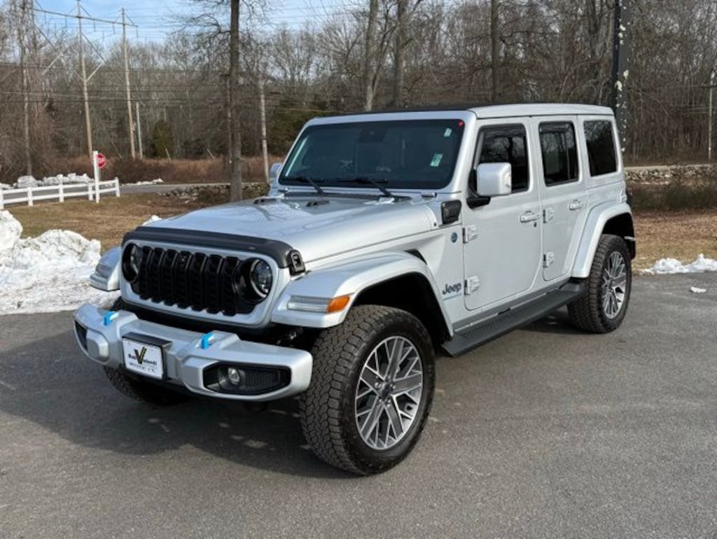 Used 2024 Jeep Wrangler 4xe High Altitude SUV