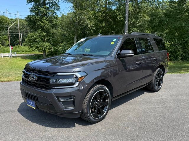 2024 Ford Expedition Limited photo 2