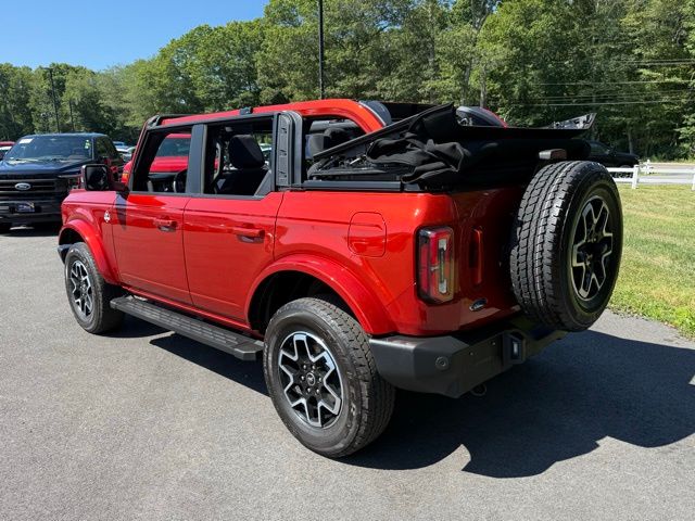 2022 Ford Bronco Outer Banks photo 4