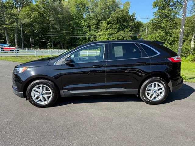 2022 Ford Edge SEL photo 3