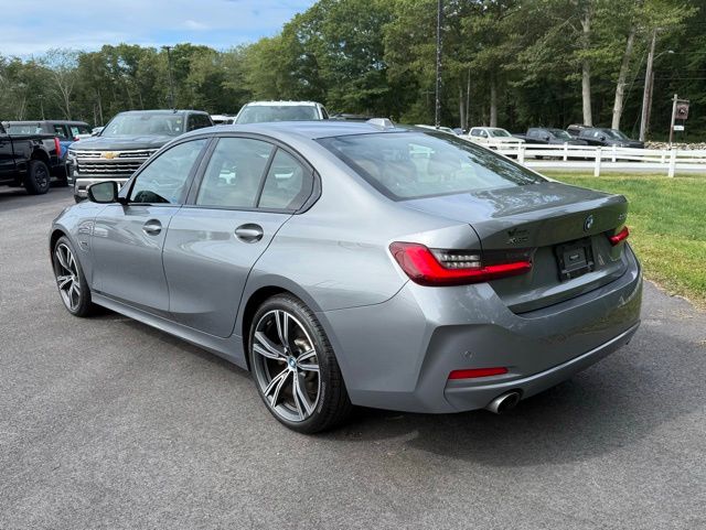 2023 Bmw 330e xDrive Sedan photo 4