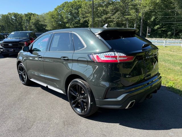 2024 Ford Edge ST photo 4
