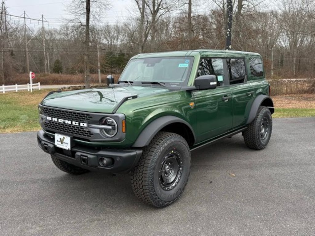 New 2025 Ford Bronco Badlands SUV