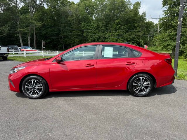 2023 Kia Forte LXS photo 3
