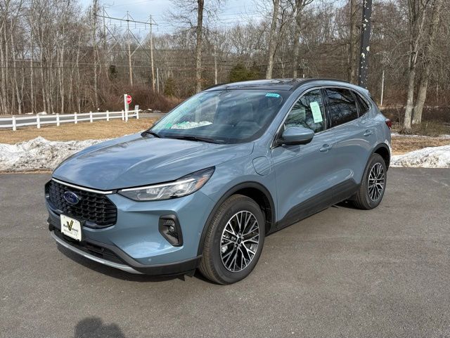 2023 Ford Escape Base photo 2