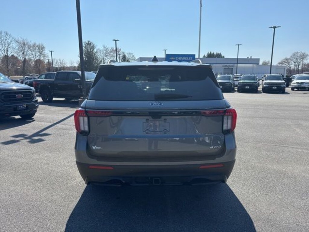 Used 2025 Ford Explorer ST-Line SUV