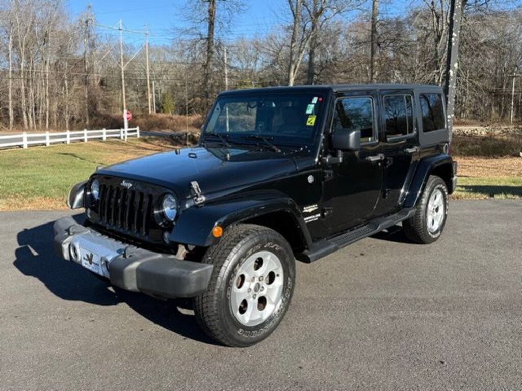 Used 2015 Jeep Wrangler Unlimited Sahara SUV