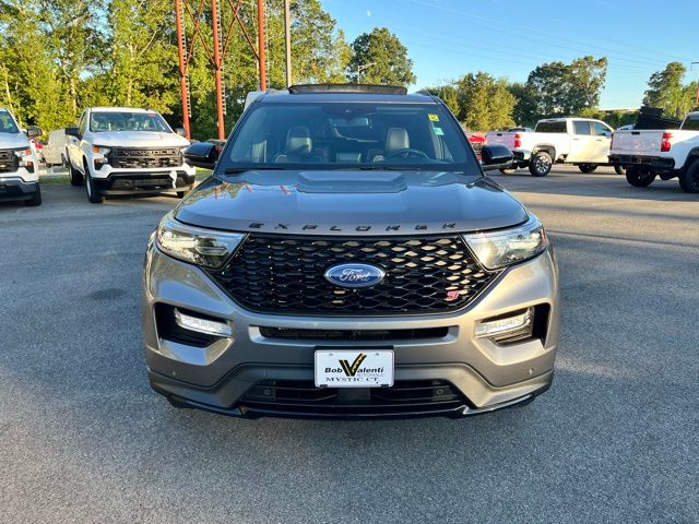 2022 Ford Explorer ST photo 3