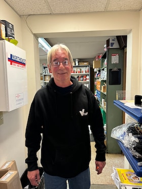 Staff member Chris Steele from df65dec3eba6