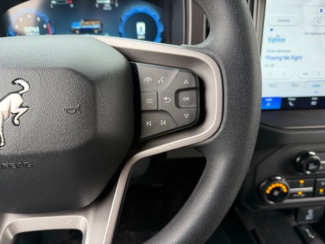 2025 Ford Bronco 4-Door Base - Photo 23