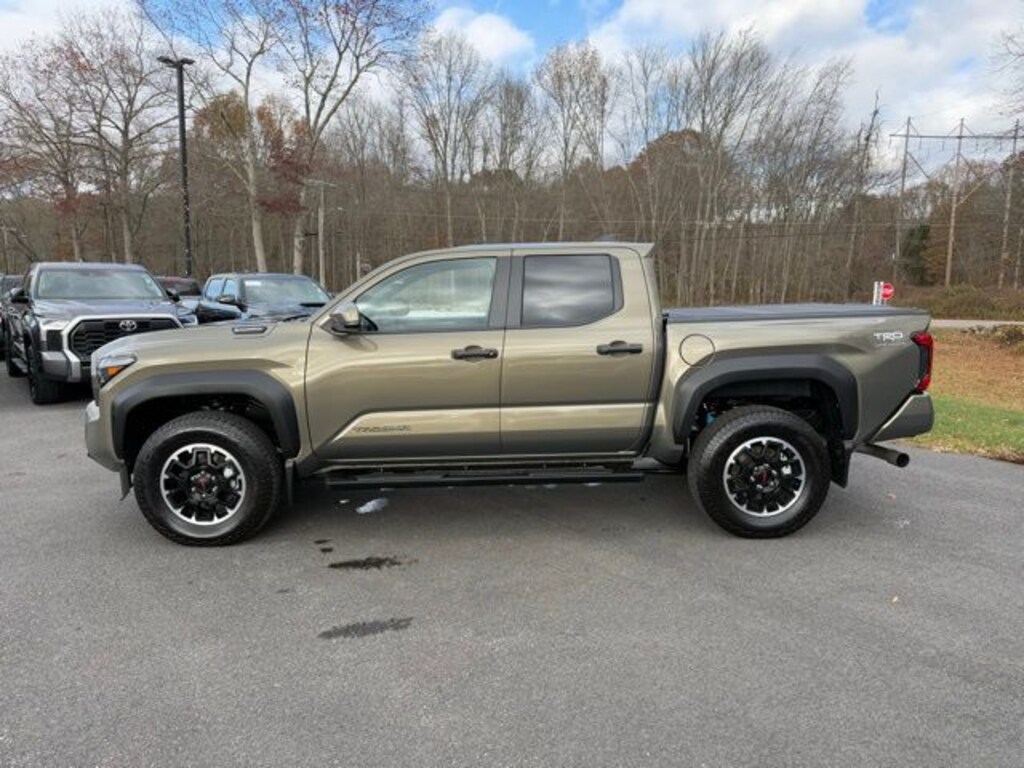 Used 2025 Toyota Tacoma Hybrid Truck