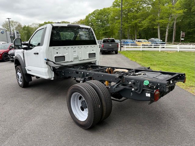 2024 Ford F-550 photo 4