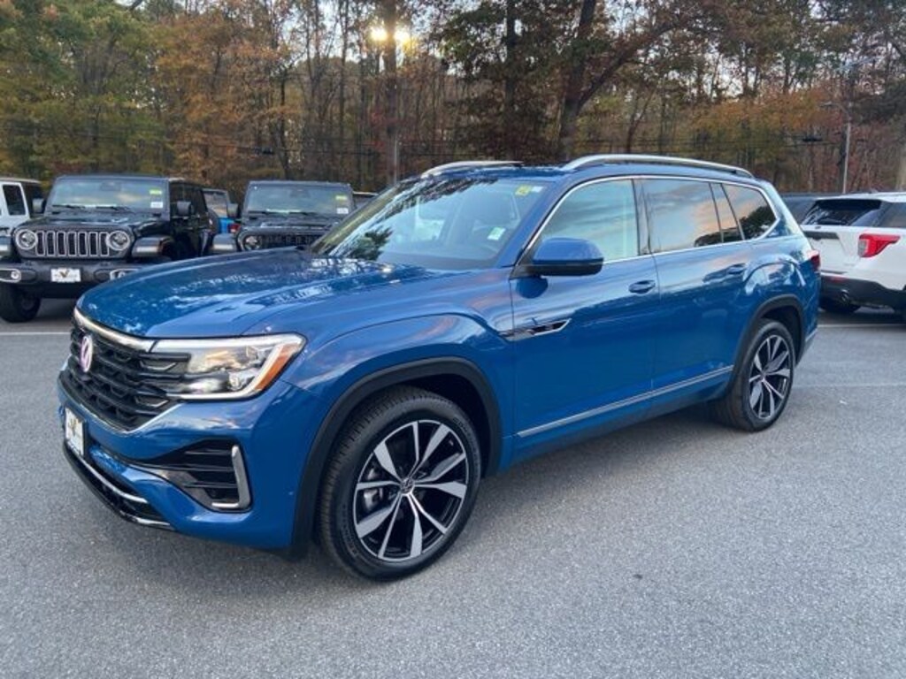 Used 2025 Volkswagen Atlas 2.0T SEL Premium R-Line SUV