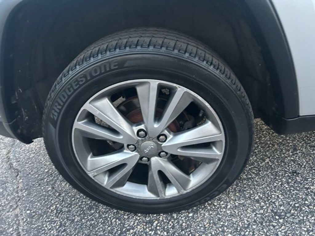 Used 2013 Jeep Grand Cherokee Laredo SUV