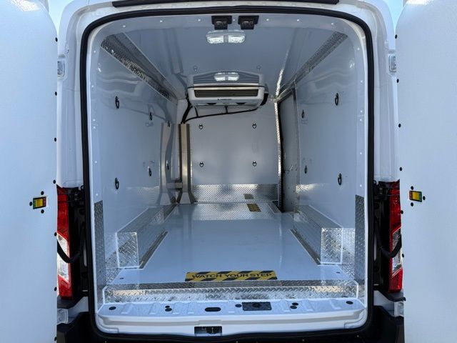 2025 Ford Transit Van Base - Photo 6