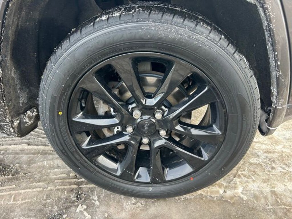 Used 2019 Jeep Grand Cherokee Altitude SUV