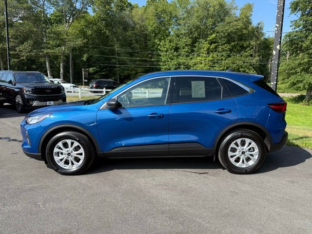 2023 Ford Escape Active photo 3