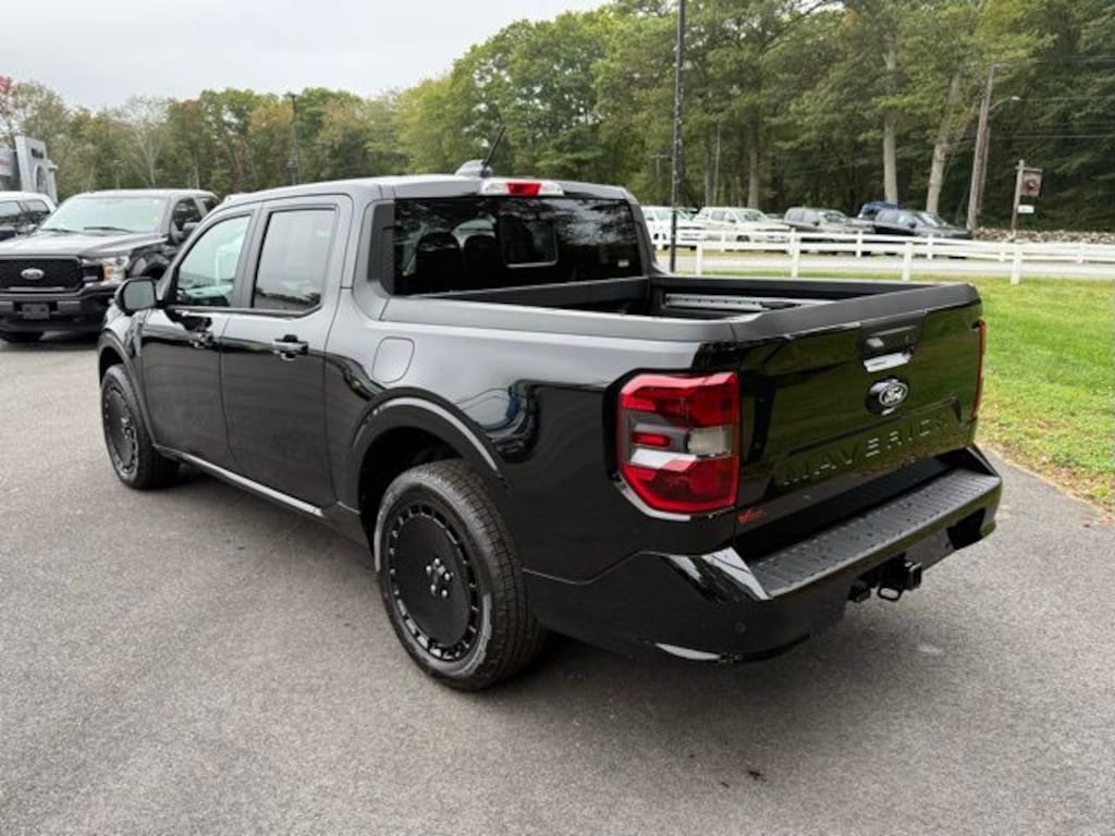New 2025 Ford Maverick Lobo High Truck