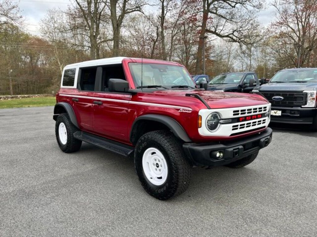 Certified 2025 Ford Bronco Heritage Edition SUV