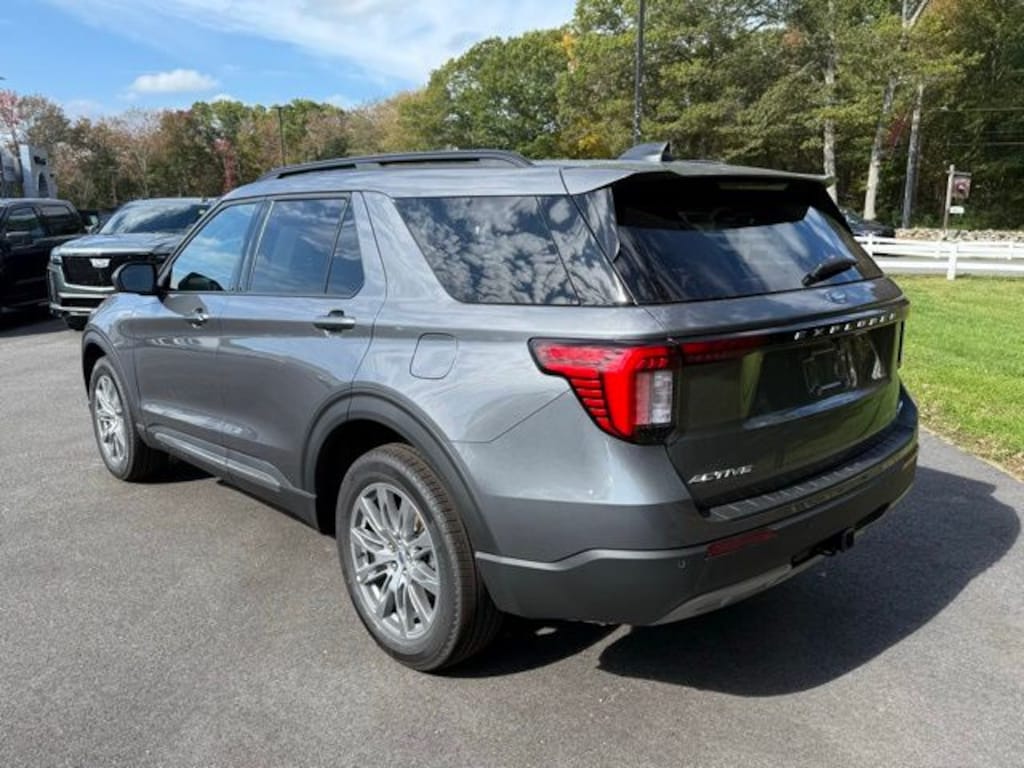 New 2025 Ford Explorer Active SUV