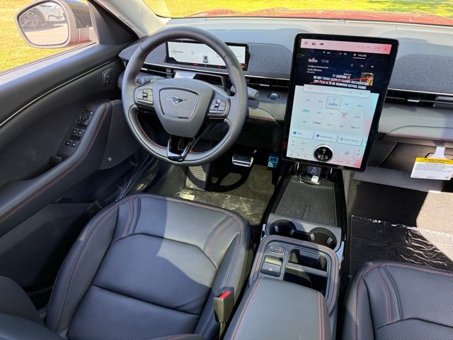 2025 Ford Mustang Mach-E Premium - Photo 17
