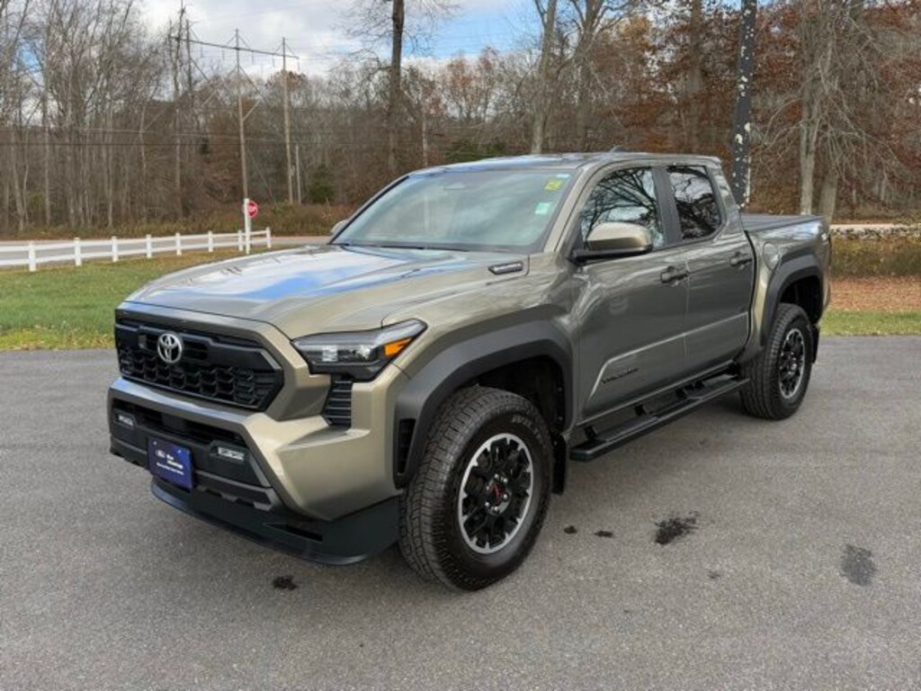 Used 2025 Toyota Tacoma Hybrid Truck