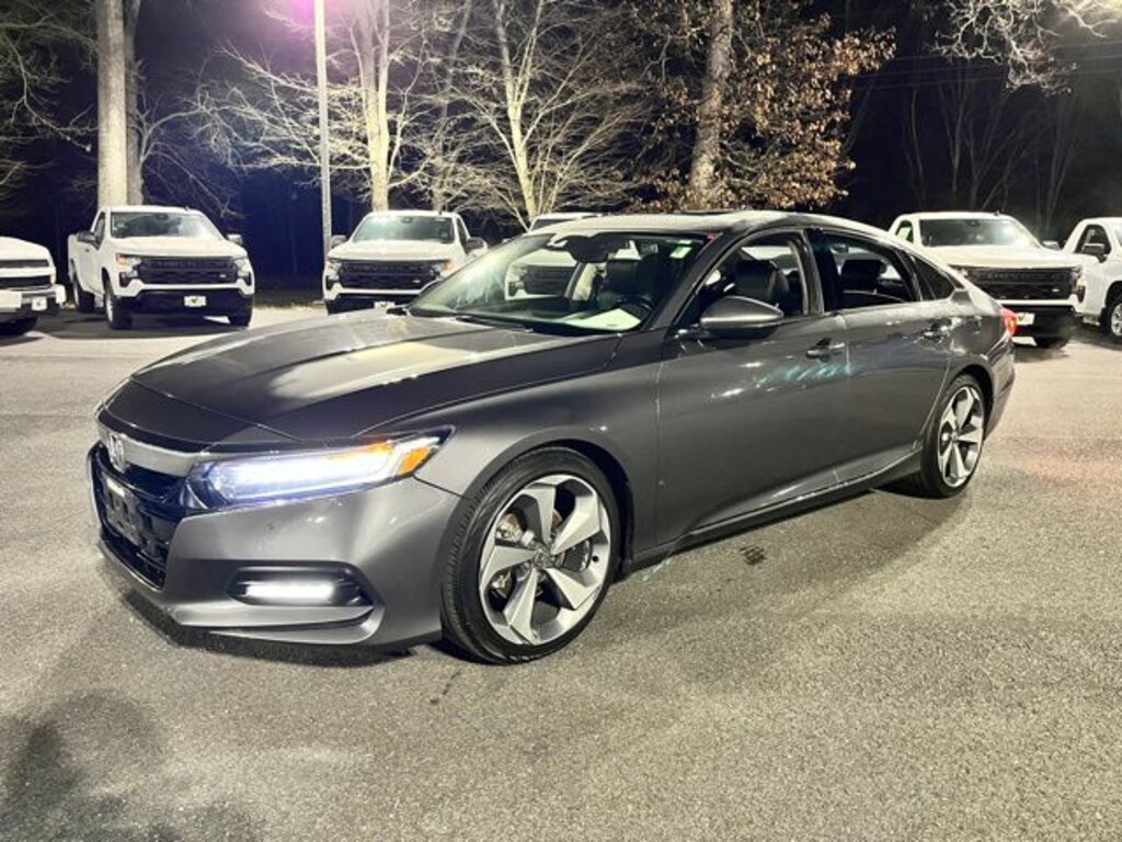 Used 2018 Honda Accord Touring 2.0T Sedan