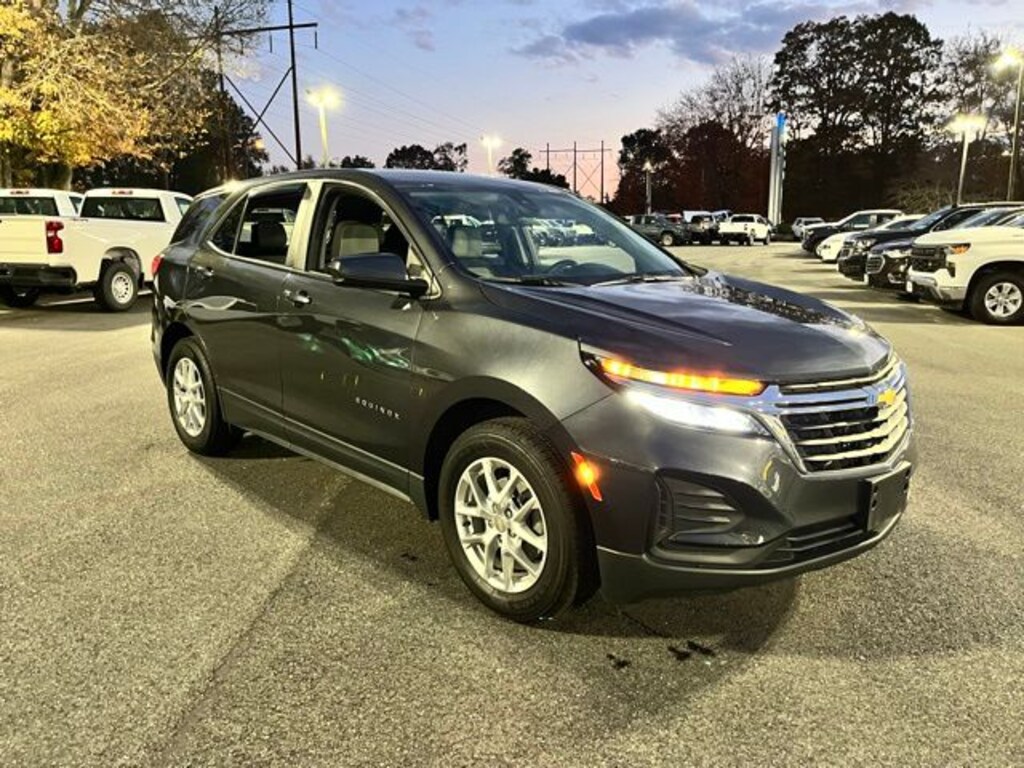 Used 2022 Chevrolet Equinox LS SUV