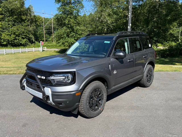 2025 Ford Bronco Sport Outer Banks photo 2