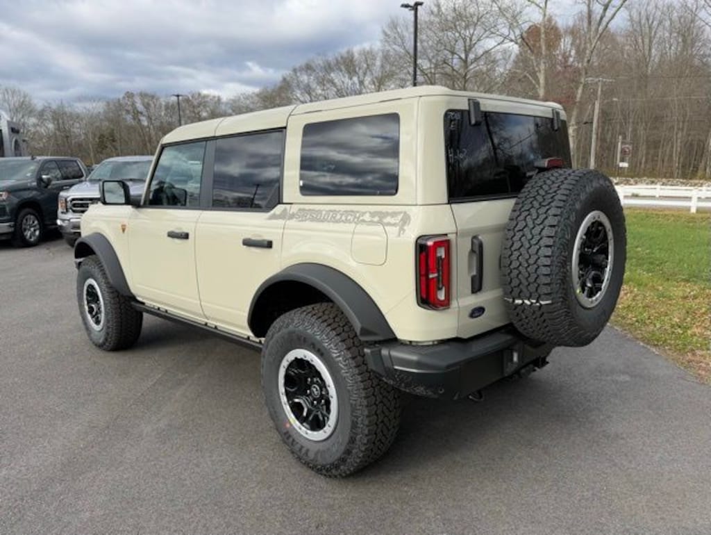 New 2025 Ford Bronco Badlands SUV