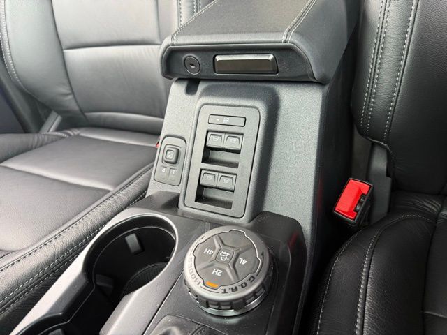 2025 Ford Bronco 4-Door Base - Photo 36