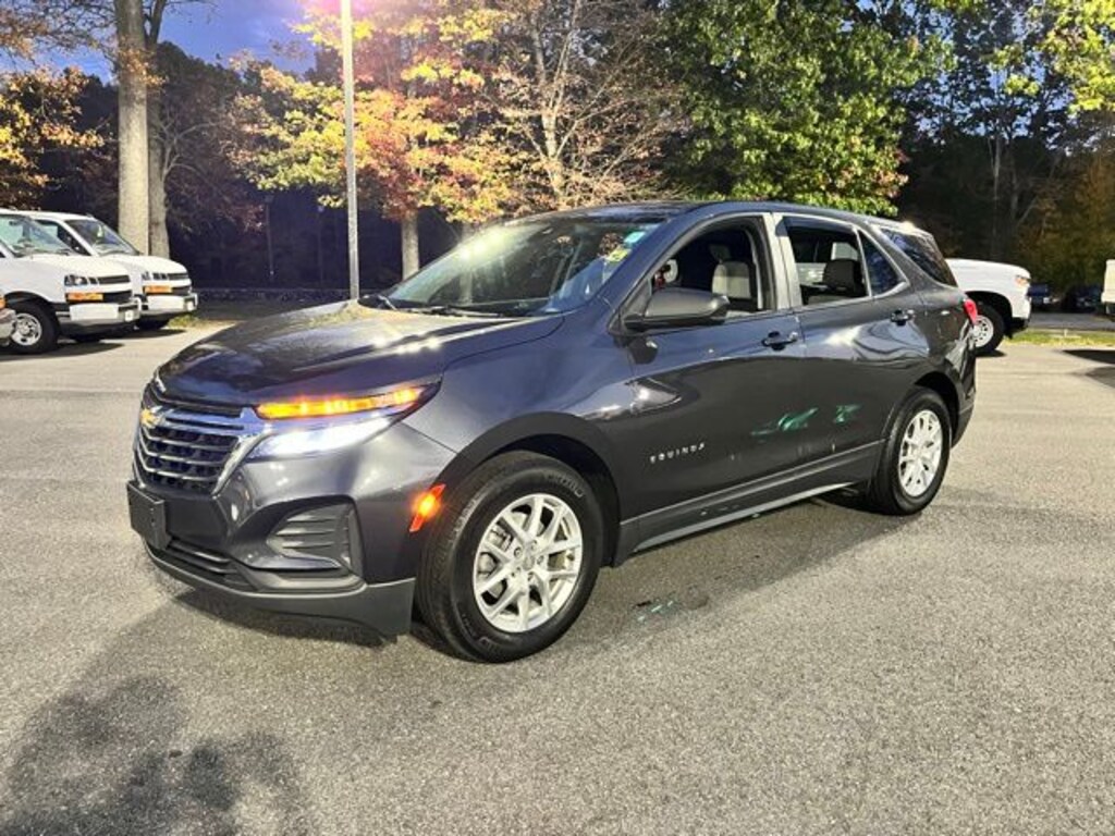 Used 2022 Chevrolet Equinox LS SUV