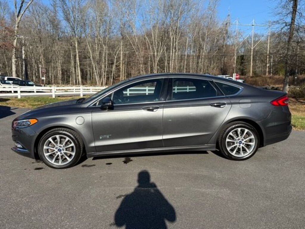 Used 2017 Ford Fusion Energi SE Luxury Sedan