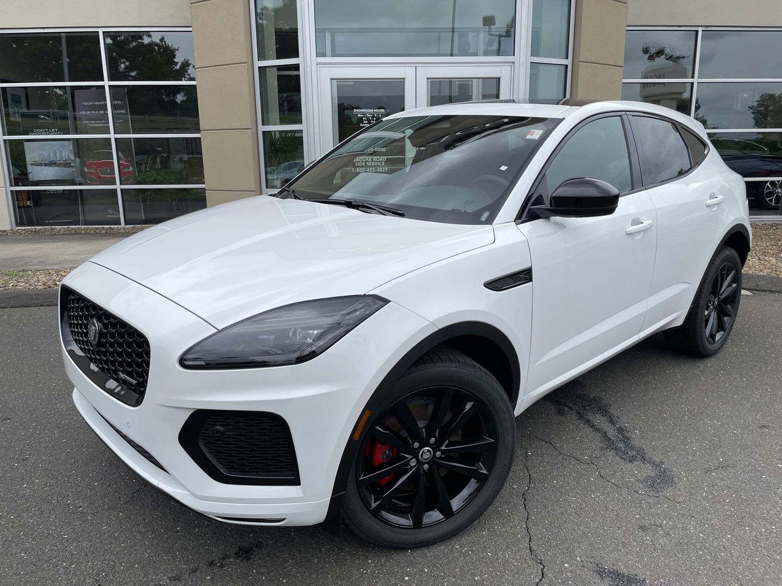 2024 Jaguar E-PACE P250 R-Dynamic SE photo 2