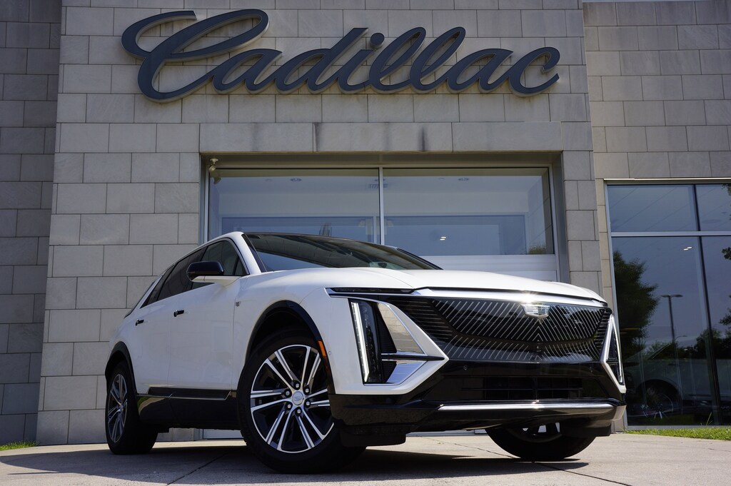 Used 2024 CADILLAC LYRIQ Luxury SUV