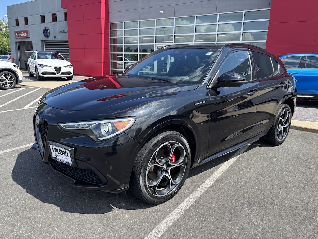 Used 2023 Alfa Romeo Stelvio Ti SUV