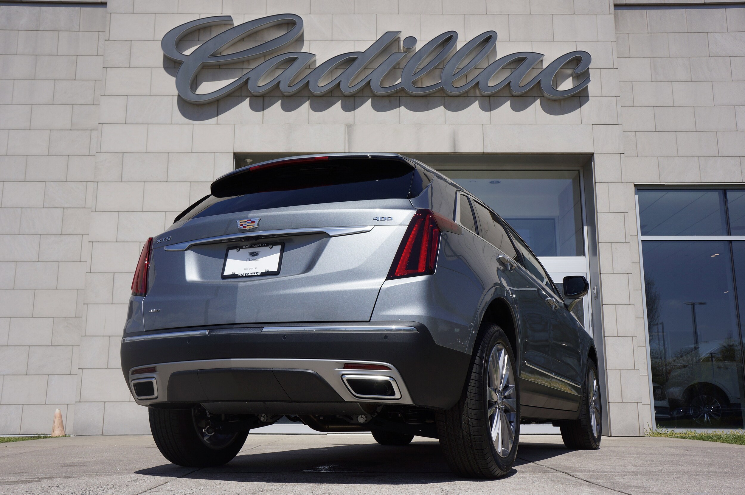 2025 Cadillac XT5 Premium Luxury photo 3