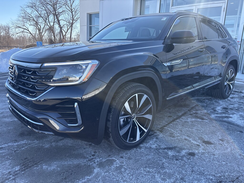 New 2026 Volkswagen Atlas Cross Sport 2.0T SEL Premium R-Line SUV