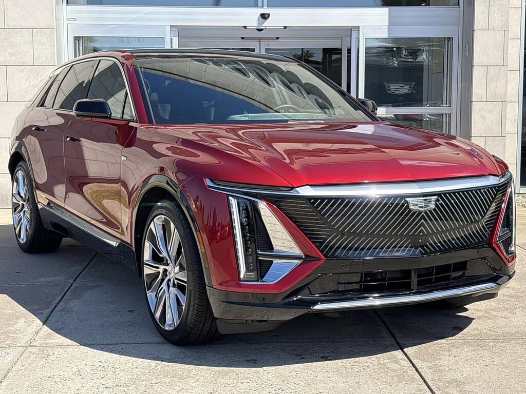 Used 2024 CADILLAC LYRIQ Luxury SUV