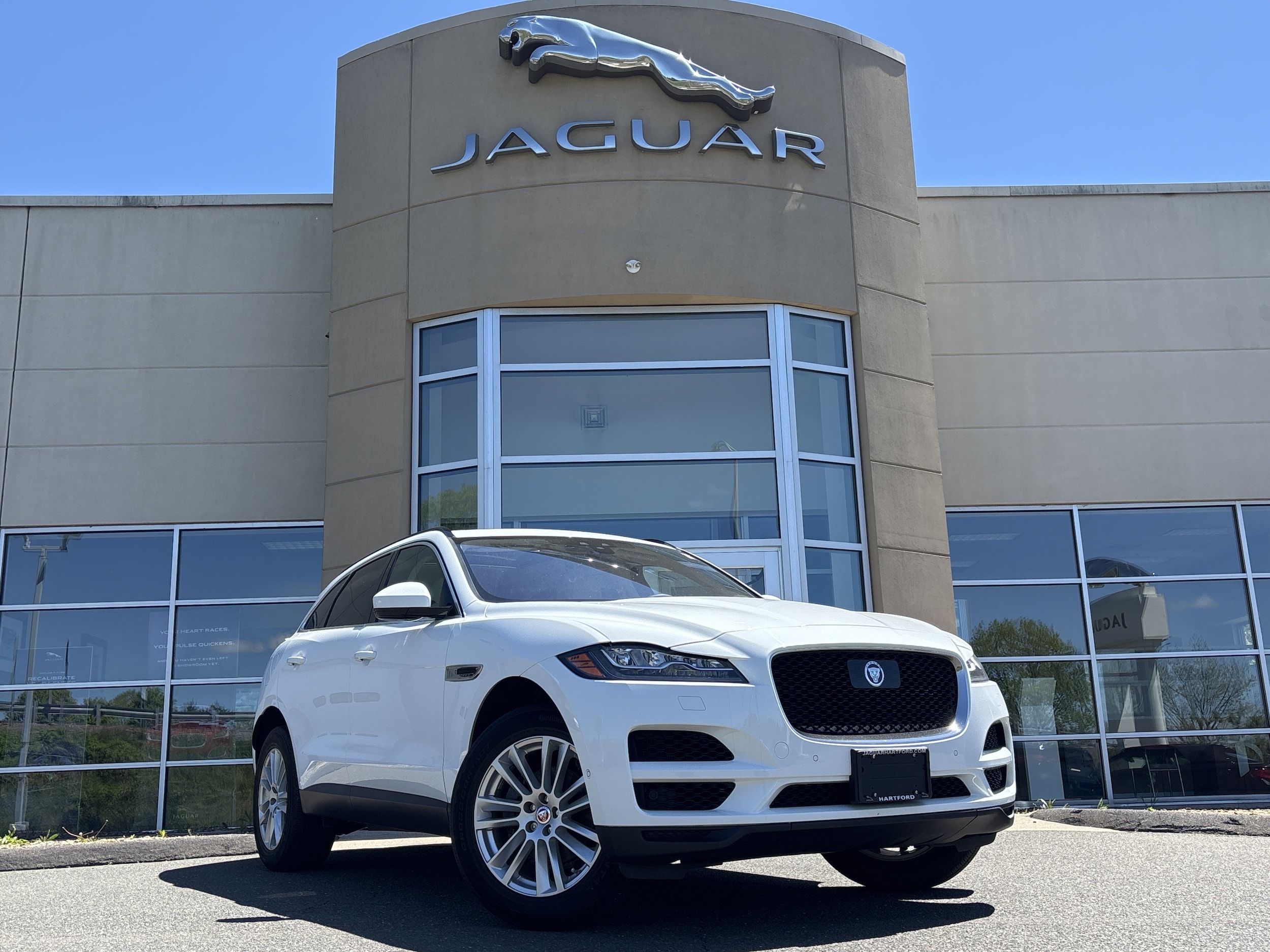 2019 Jaguar F-PACE 25t Prestige AWD's photo
