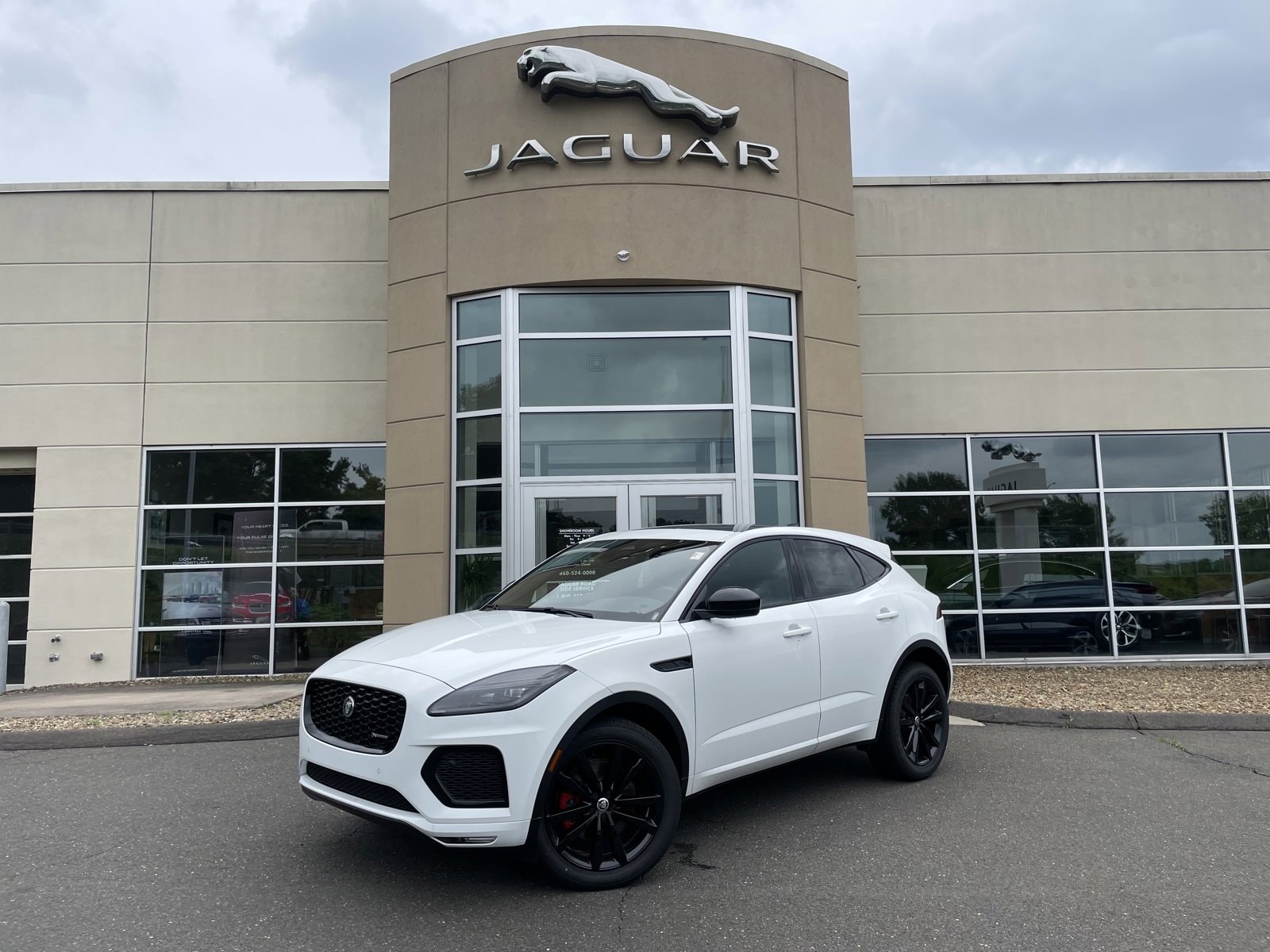 2024 Jaguar E-Pace R-DYNAMIC SE