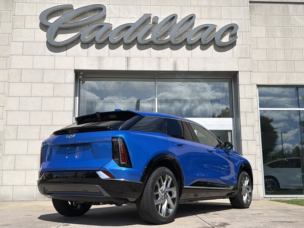New 2027 CADILLAC OPTIQ Luxury SUV