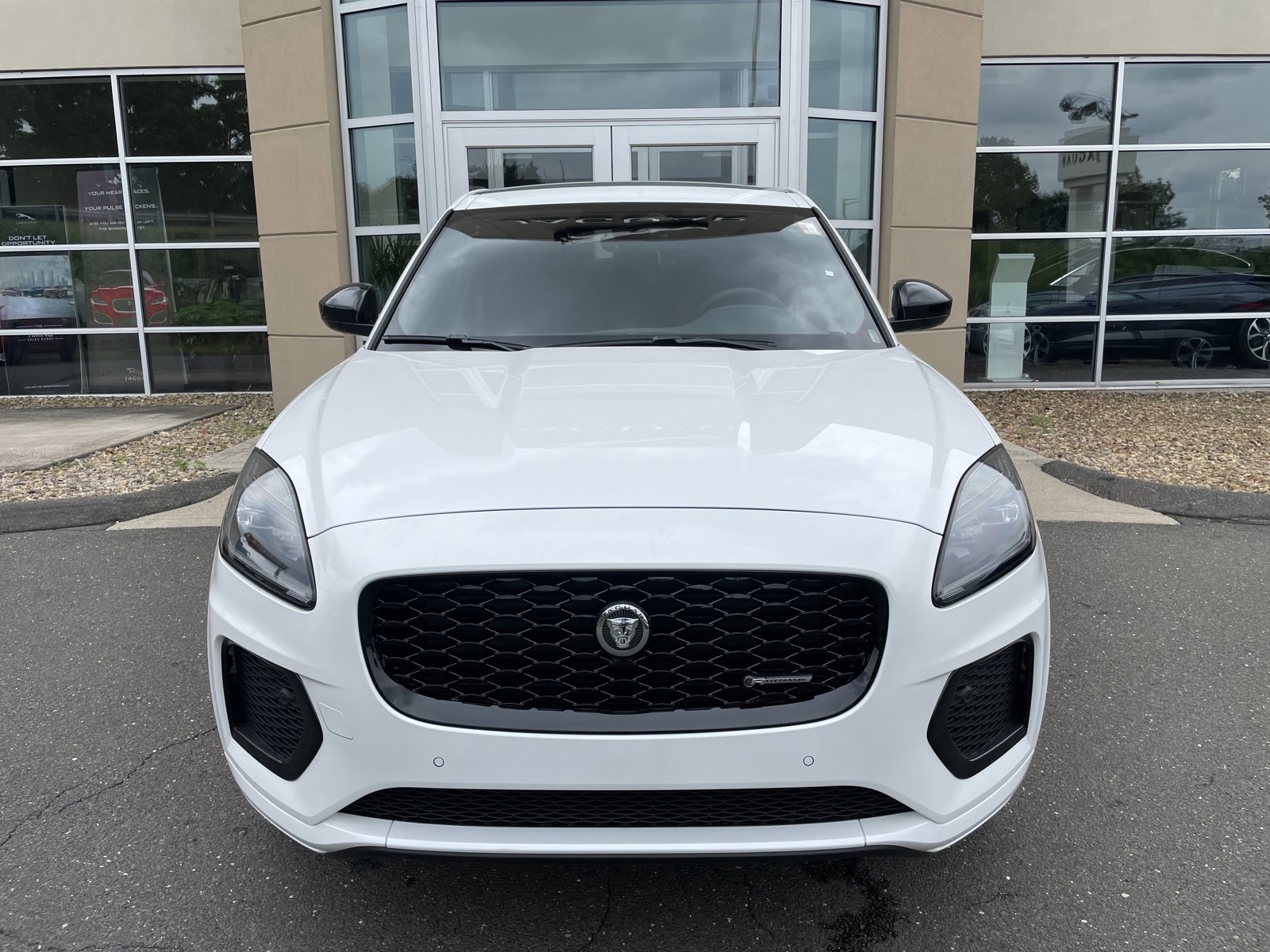 2024 Jaguar E-PACE P250 R-Dynamic SE photo 3