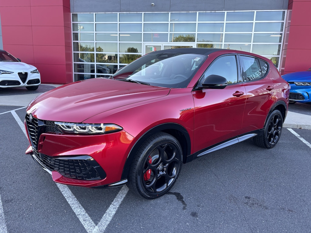 New 2026 Alfa Romeo Tonale Base SUV