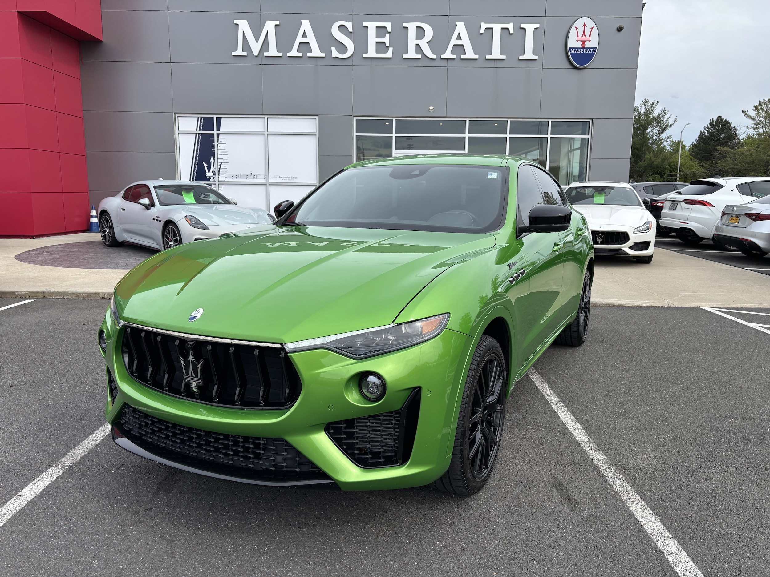 2023 Maserati Levante Modena's photo
