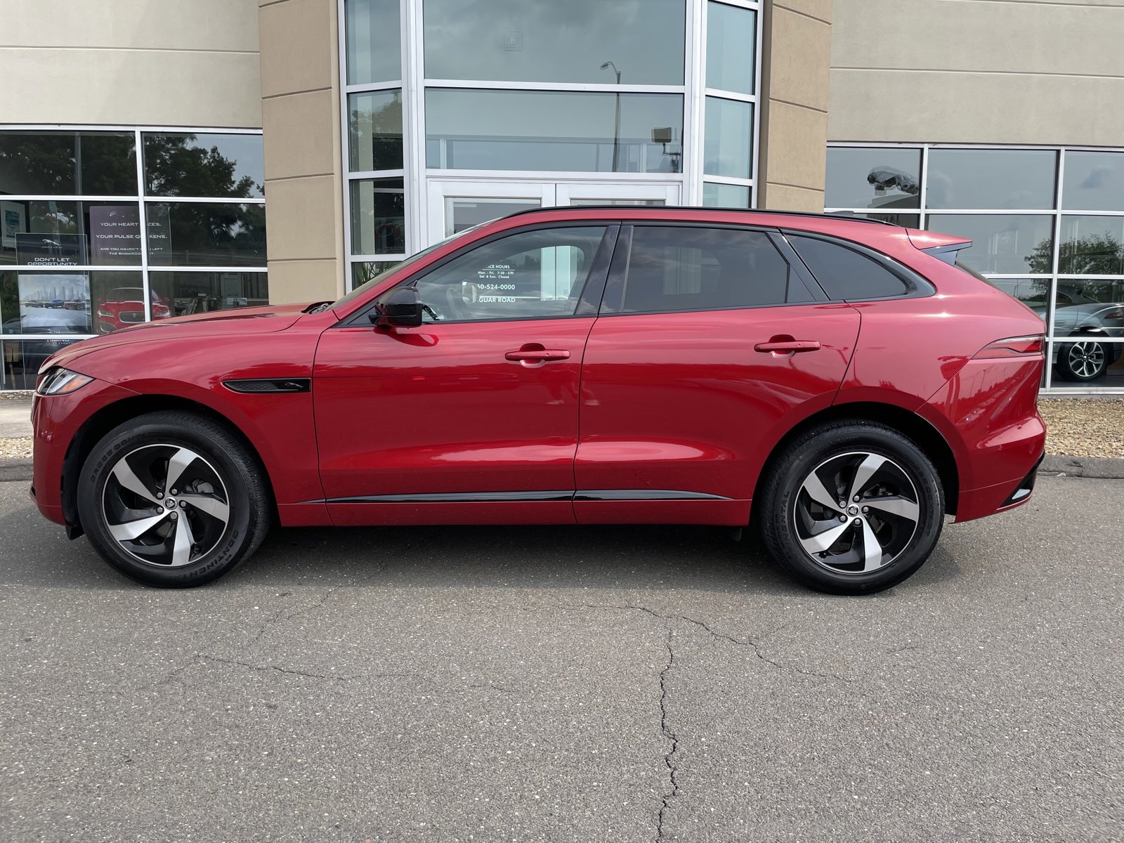 2024 Jaguar F-PACE P250 R-Dynamic S photo 4