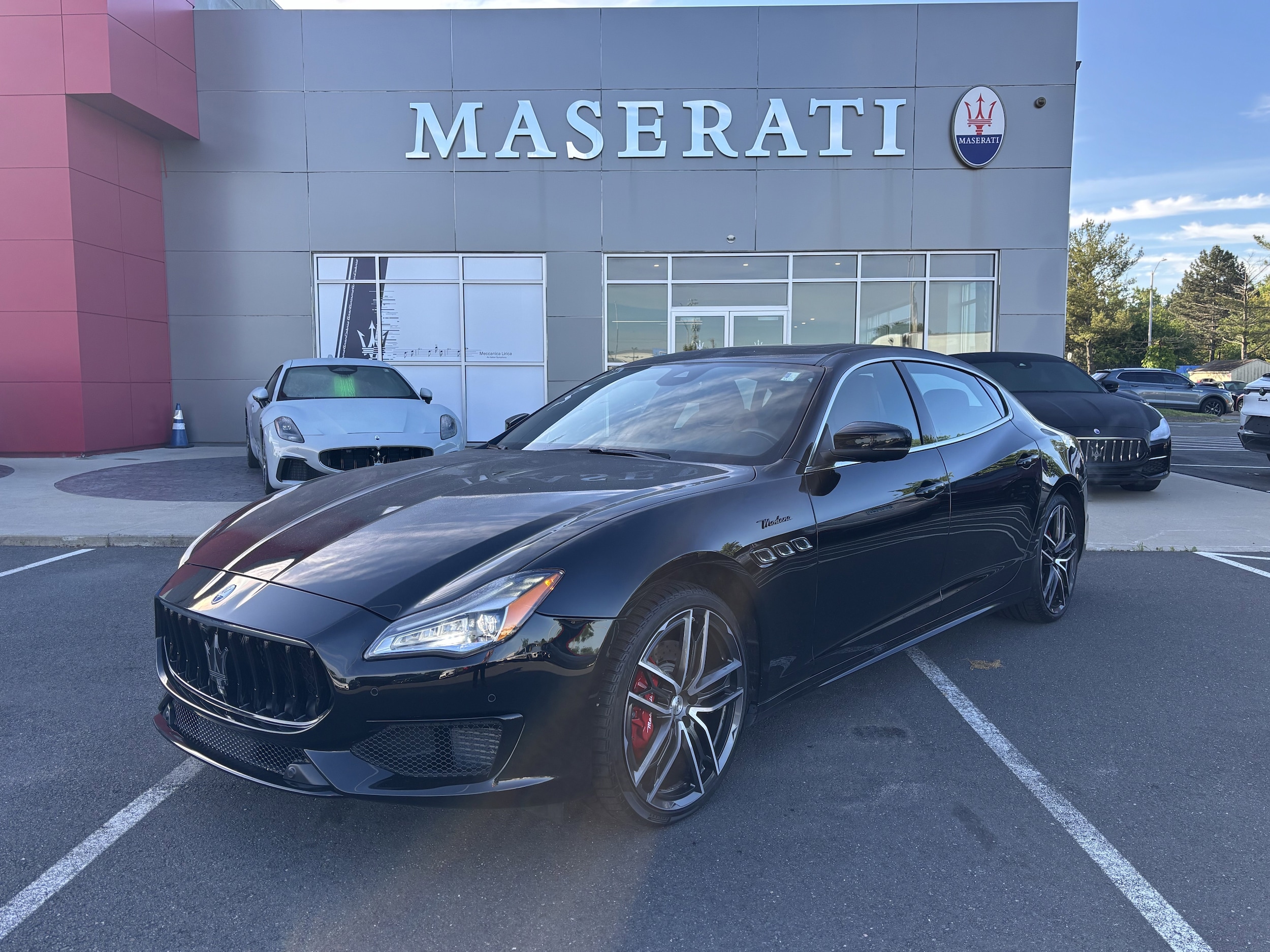 2022 Maserati Quattroporte Modena Q4's photo