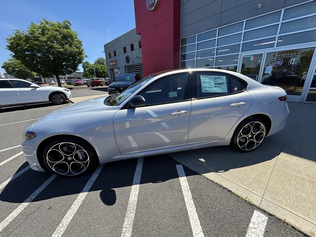 New 2025 Alfa Romeo Giulia Sedan